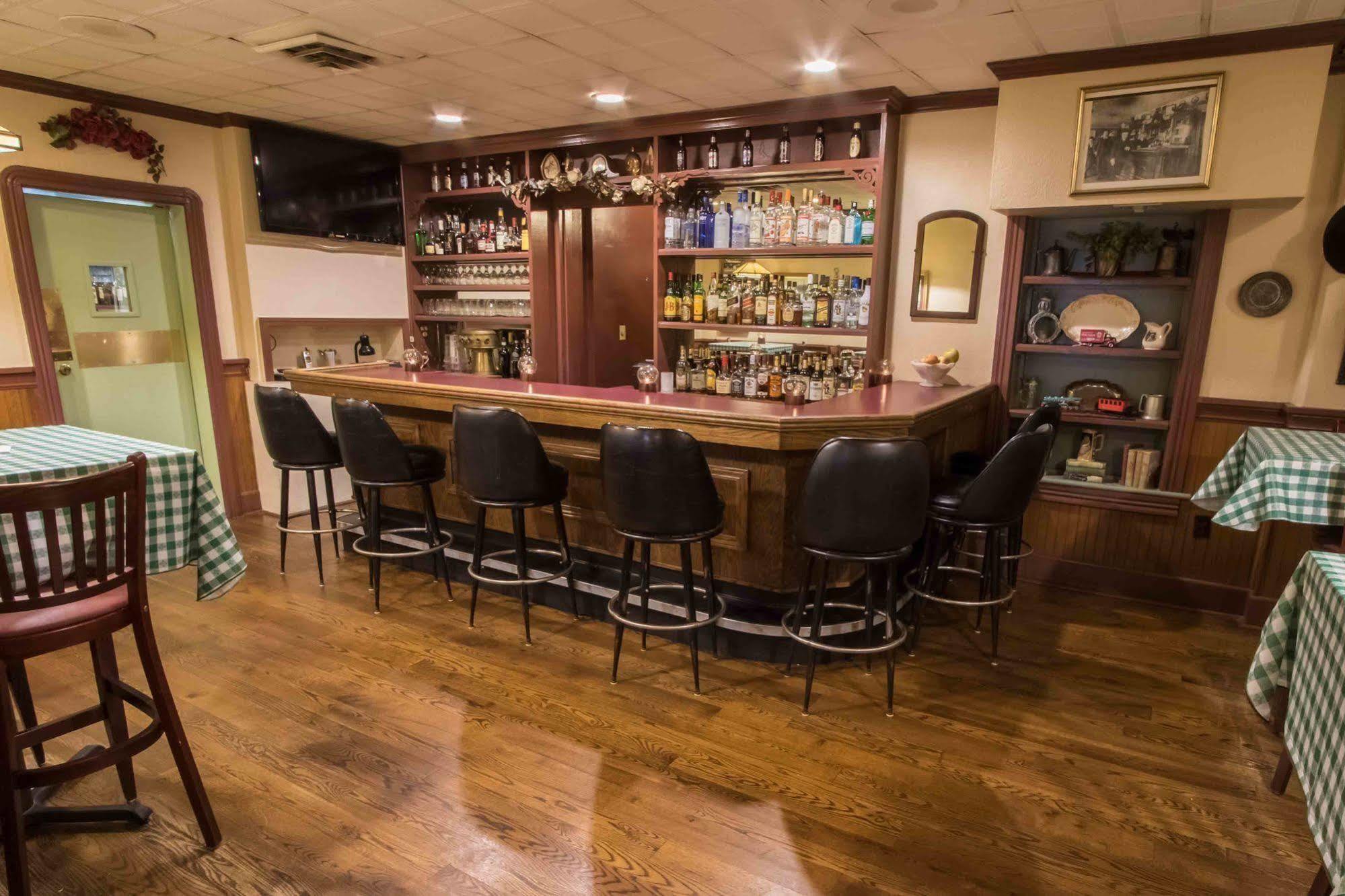 The Globe Inn East Greenville Exterior foto
